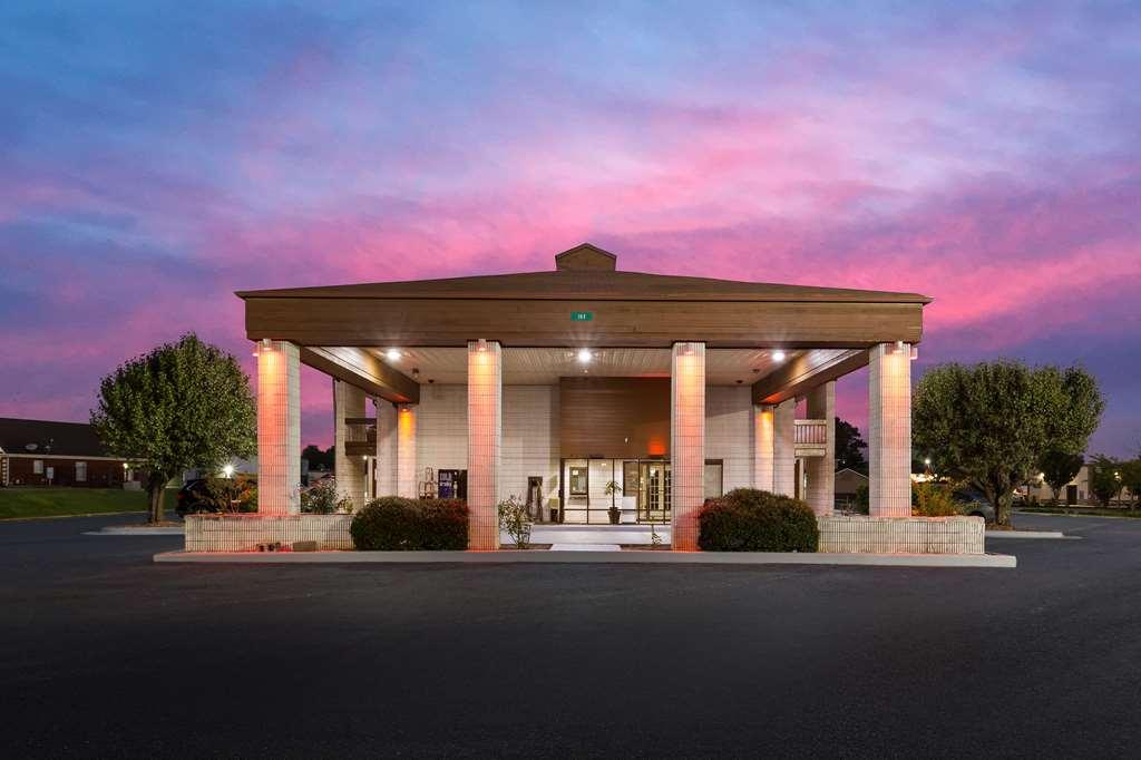 Econo Lodge Madison Exterior photo